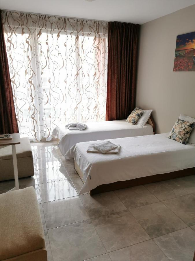 Admiral Plaza Sunrise Apartments C13 Сонячний Берег Екстер'єр фото